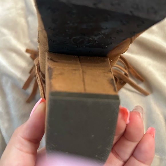 Women’s open DV open toed frindge Booties - Picture 9 of 11